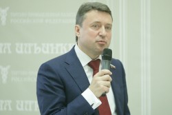 Анатолий Выборный, председатель Комитета ТПП РФ по безопасности предпринимательской деятельности. «Встречи на Ильинке». Фото: ТПП России