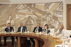 Члены попечительского совета познакомились с презентацией мероприятий по подготовке к 140-летию университета
