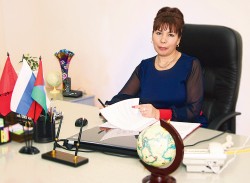 Галина Прейс, директор ГБОУ СПО «Голымшановский агропедагогический колледж», Тюменская область