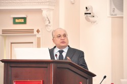 На вопросы о качестве образования обратил внимание участников заседания ректор МГУ, президент Российского союза ректоров Виктор Садовничий.Фото: Анастасия Нефёдова