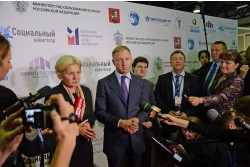 Первый в истории российского образования масштабный форум – Московский международный салон образования. Фото: Анастасия Нефёдова