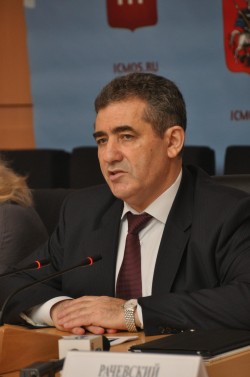 Пресс-конференциям, посвященная подведению итогов закончившегося учебного года и озвучиванию планов на следующий. Фото: Анастасия Нефёдова
