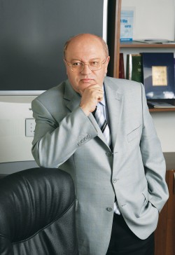 Виктор Дёмин, президент Союза директоров средних специальных учебных заведений России, директор Красногорского государственного колледжа