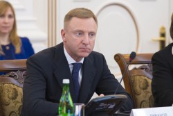 Расширенное заседание Комитета Совета Федерации ФС РФ по науке, образованию и культуре. Фото: минобрнауки.рф