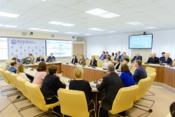 Встреча руководителя Федеральной службы по надзору в сфере образования и науки Сергея Кравцова с представителями Ассоциации заместителей директоров по качеству образования Москвы. Фото: obrnadzor.gov.ru Встреча руководителя Федеральной службы по надзору в сфере образования и науки Сергея Кравцова с представителями Ассоциации заместителей директоров по качеству образования Москвы. Фото: obrnadzor.gov.ru