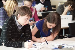 Занятия в рамках KPMG Summer K-Class 2010, ежегодного обучающего курса для студентов и выпускников — будущих сотрудников КПМГ