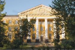 Здание Волховского алюминиевого колледжа